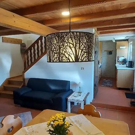 Ruhig Gelegene Ferienwohnung Im Gruenen Mit Terrasse Und Kleinem Garten Rotthalmuenster Buitenkant foto
