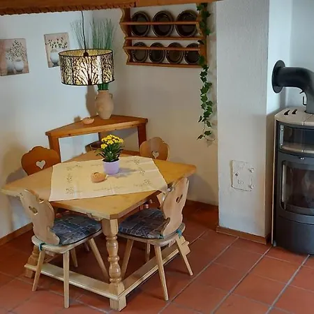 Ruhig Gelegene Ferienwohnung Im Gruenen Mit Terrasse Und Kleinem Garten Rotthalmuenster Buitenkant foto